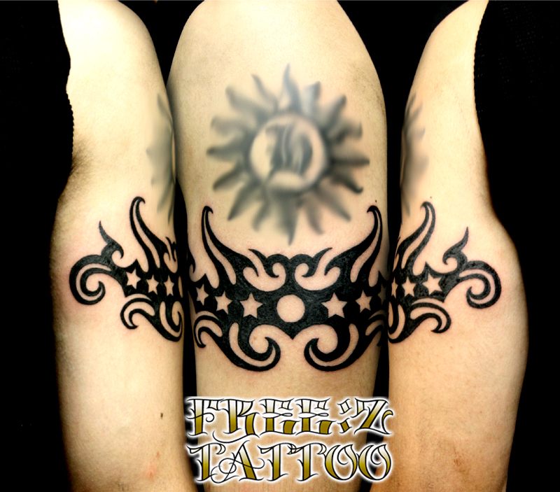 太陽のトライバルに合わせてデザインしたトライバル タトゥー 千葉 幕張 千葉タトゥーは千葉市花見川区幕張本郷のfree Z Tattoo フリーズタトゥー