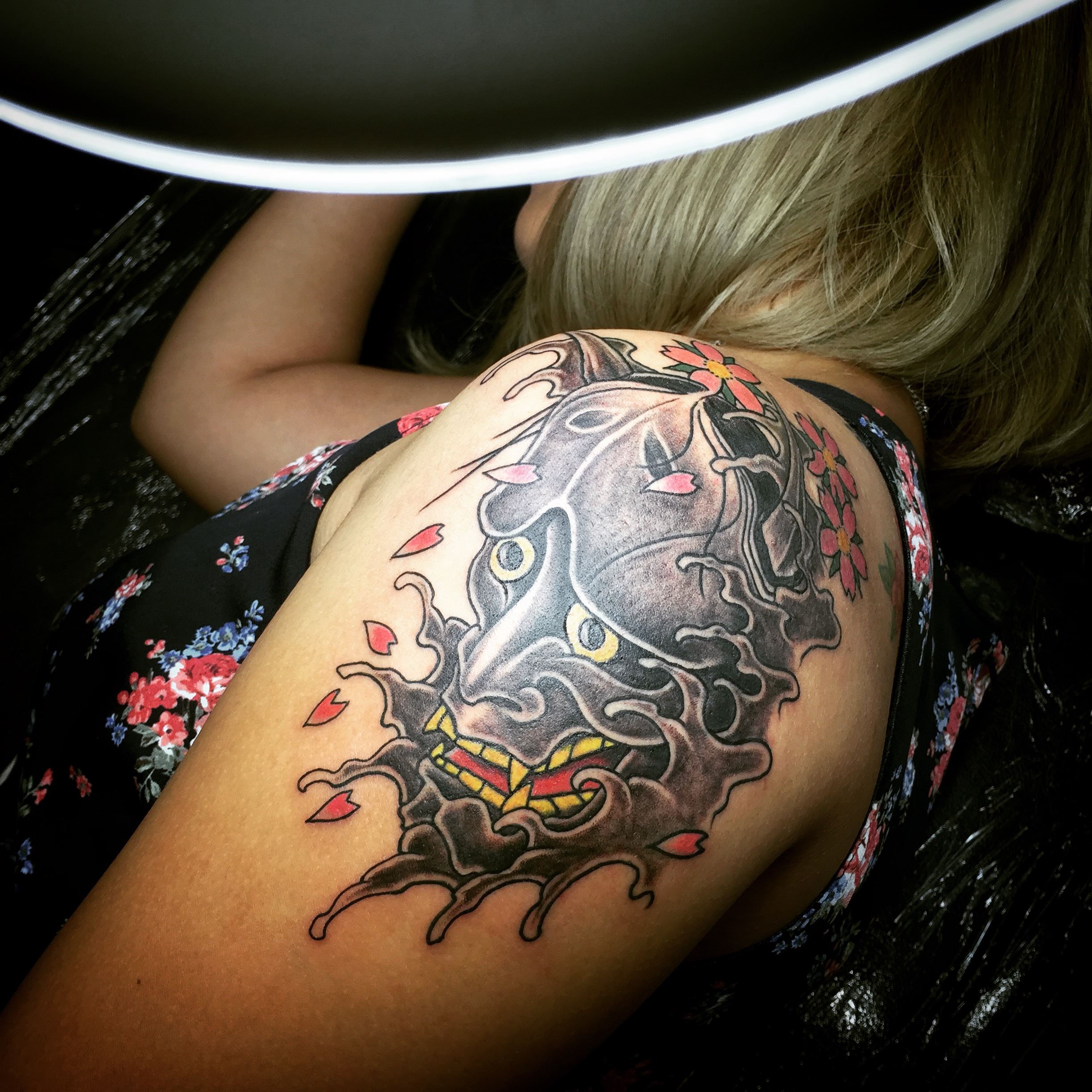 女性の二の腕に般若の刺青irezumi【千葉幕張タトゥーtattoo】千葉彫師