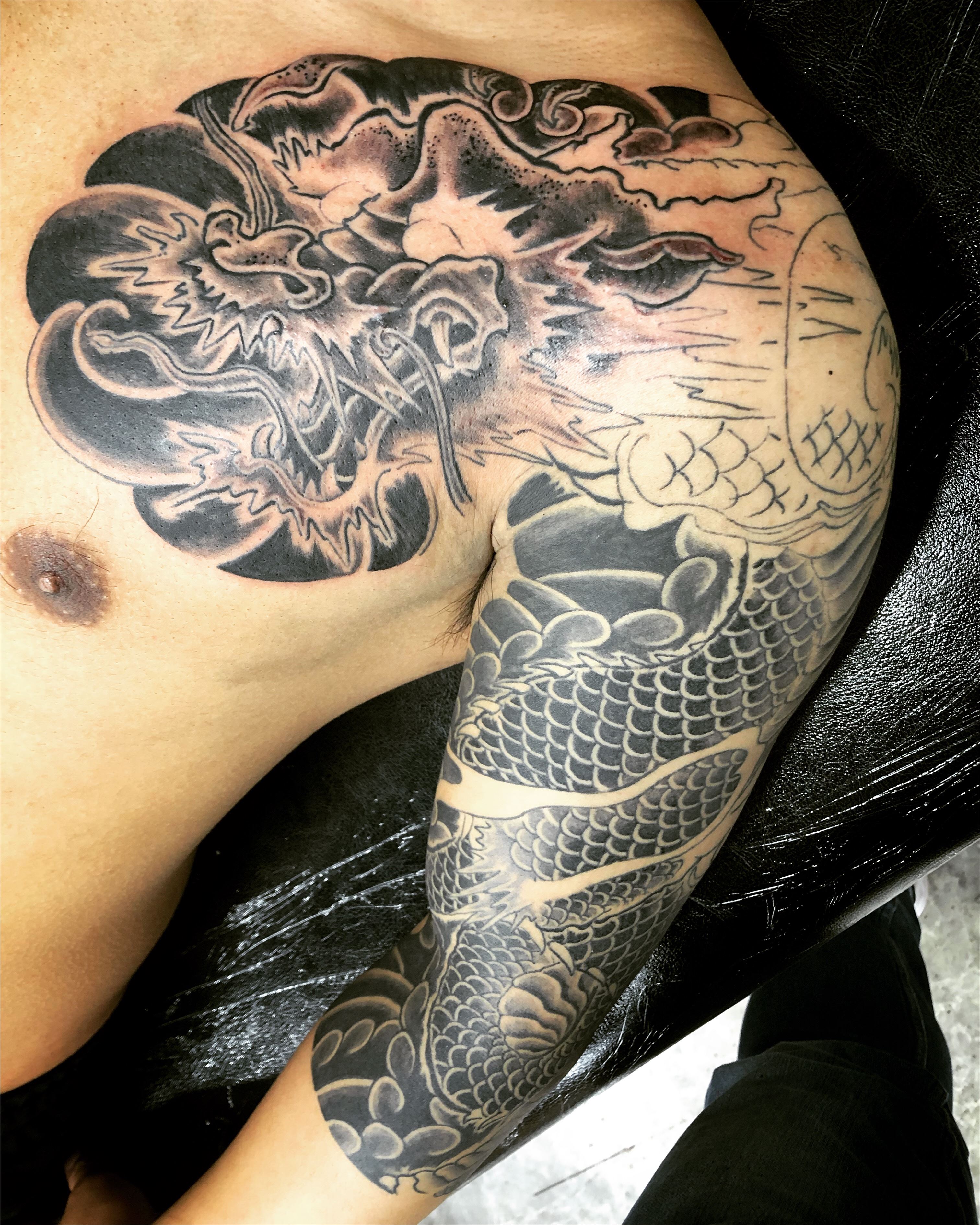 一匹龍の刺青irezumi関東彫り胸ひかえ腕七分 千葉幕張タトゥーtattoo 千葉県彫師 千葉タトゥーは千葉市花見川区幕張本郷のfree Z Tattoo フリーズタトゥー