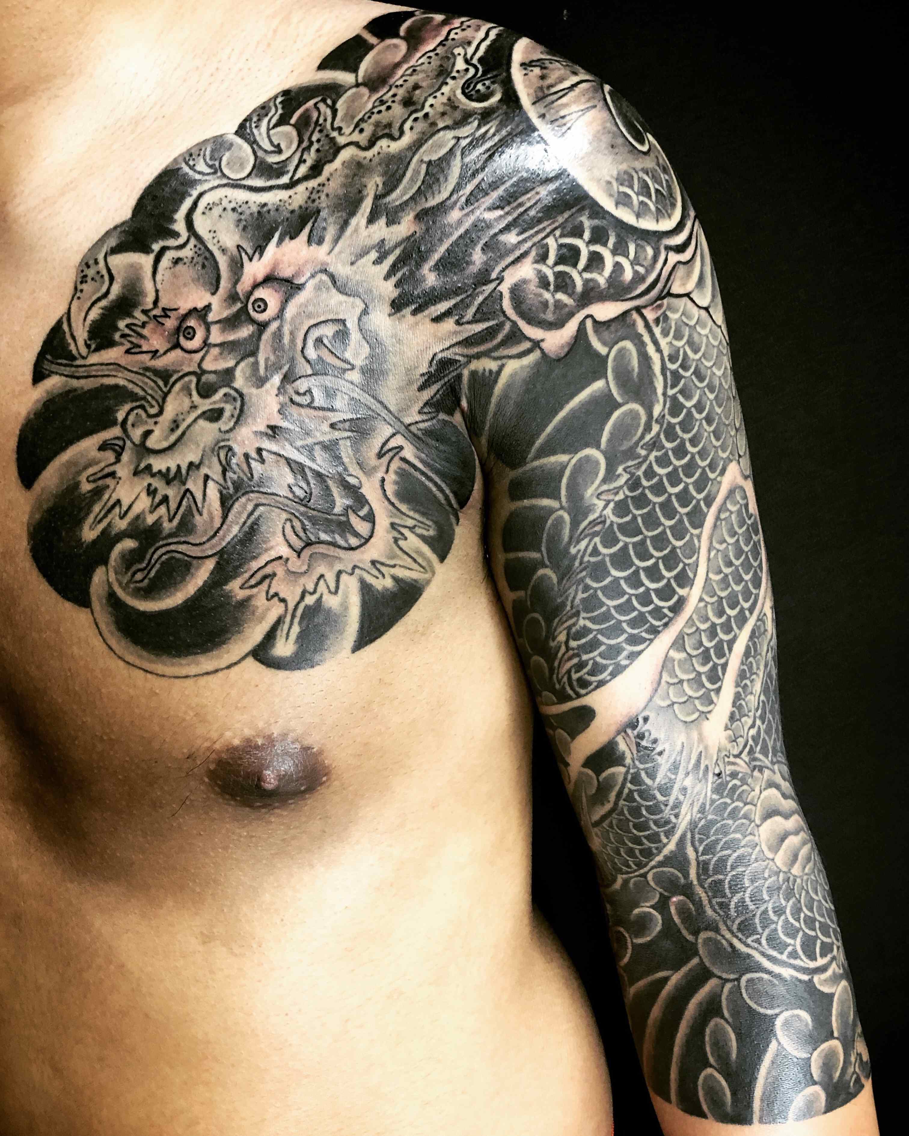 一匹龍の刺青irezumi関東彫り胸ひかえ腕七分【千葉幕張タトゥーtattoo】千葉県彫師 千葉タトゥーは千葉市花見川区幕張本郷のFREE