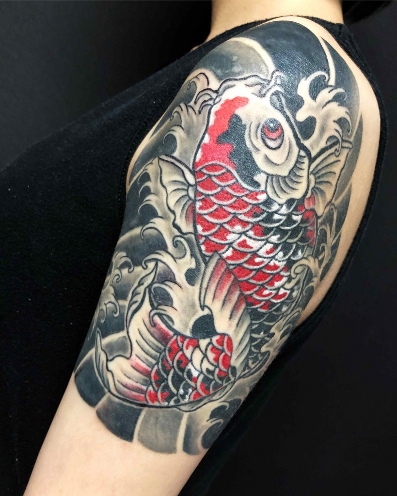 腕五分で昇り鯉の刺青irezumi【千葉幕張タトゥーtattoo】千葉女性彫師 千葉タトゥーは千葉市花見川区幕張本郷のFREEZ